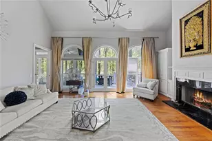 105 Grogans Lake Dr, Atlanta, GA 30350 - Photo 3