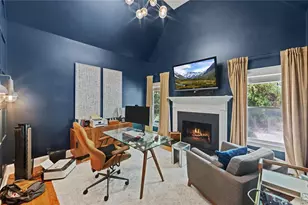 105 Grogans Lake Dr, Atlanta, GA 30350 - Photo 9