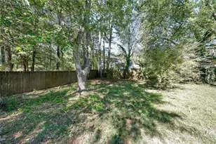 3884 Wood Path Dr, Stone Mountain, GA 30083 - Photo 21