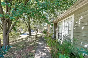 3884 Wood Path Dr, Stone Mountain, GA 30083 - Photo 3