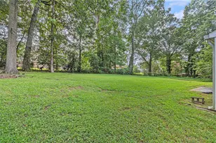 4595 Garden Hills Dr, Stone Mountain, GA 30083 - Photo 15