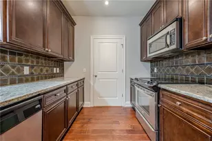 901 Abernathy Rd NE, Atlanta, GA 30328 - Photo 15