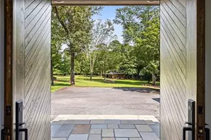 9650 Coleman Rd, Roswell, GA 30075 - Photo 7