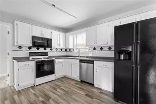 2820 Highpoint Rd, Snellville, GA 30078 - Photo 11