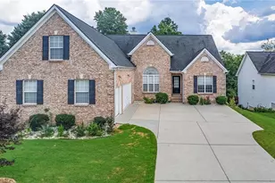3345 Stoneleigh Run Dr, Buford, GA 30519 - Photo 3