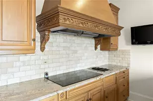 3657 Peachtree Rd NE, Atlanta, GA 30319 - Photo 17