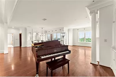 3657 Peachtree Road NE #8A, Atlanta, GA 30319 - Photo 9