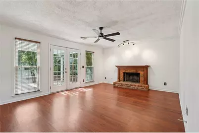 1047 Retner Drive SW, Mableton, GA 30126 - Photo 9