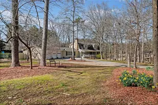 444 Pineview Dr, Canton, GA 30114 - Photo 5