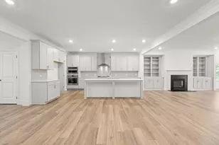 2736 Anchor Ave, Gainesville, GA 30507 - Photo 9