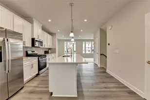 933 Woods Chapel Rd, Sugar Hill, GA 30518 - Photo 7