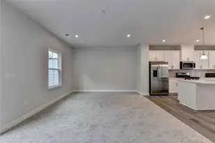 933 Woods Chapel Rd, Sugar Hill, GA 30518 - Photo 11