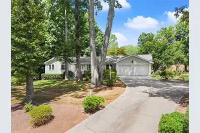 3663 Stonelake Court SW, Lilburn, GA 30047 - Photo 3