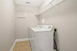 704 Madison Ln S E, Smyrna, GA 30080 - Photo 21