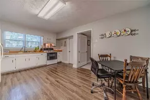 284 Covington St, Loganville, GA 30052 - Photo 5