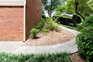 1855 Vintage Dr, Snellville, GA 30078 - Photo 17