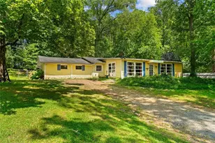 5008 Dianne Dr SE, Acworth, GA 30102 - Photo 5