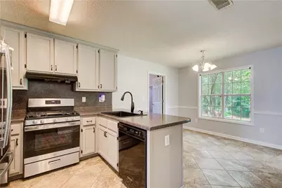 837 Ravins Way, Stockbridge, GA 30281 - Photo 7