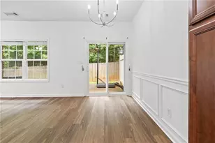 350 Creek Manor Way, Suwanee, GA 30024 - Photo 9