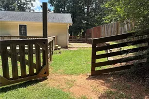 4755 Perry Rd, Gainesville, GA 30506 - Photo 3