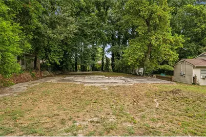 2142 Dowdell Drive, Chamblee, GA 30341 - Photo 33