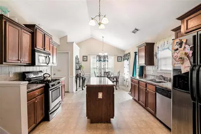 1316 Tumblerock Way, Loganville, GA 30052 - Photo 9