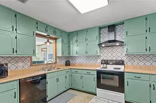 5931 Brassie Ridge Ln, Ellenwood, GA 30294 - Photo 5