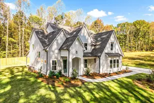 8240 Scarlett Grace Ln, Gainesville, GA 30506 - Photo 5