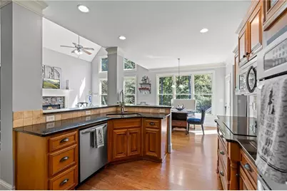 1030 Silver Thorne Drive, Loganville, GA 30052 - Photo 23