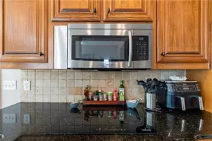 1030 Silver Thorne Dr, Loganville, GA 30052 - Photo 27