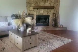 108 Hilltop Cir, Stockbridge, GA 30281 - Photo 3