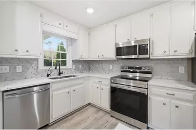 106 Village Court, Woodstock, GA 30188 - Photo 25