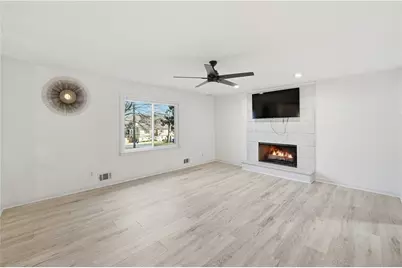106 Village Court, Woodstock, GA 30188 - Photo 13