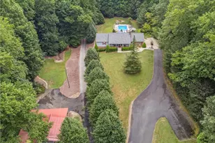 3992 Doc Sams Rd, Cumming, GA 30028 - Photo 3