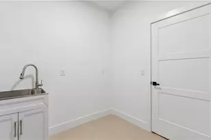 208 Indian Hills Trail, Marietta, GA 30068 - Photo 39