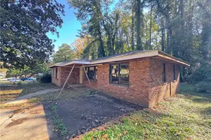 3598 Ingledale Dr SW, Atlanta, GA 30331 - Photo 11