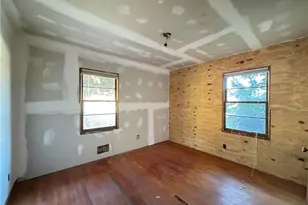 3598 Ingledale Dr SW, Atlanta, GA 30331 - Photo 5