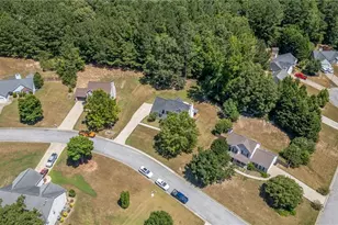 3180 Victoria Rdg Ct, Loganville, GA 30052 - Photo 9