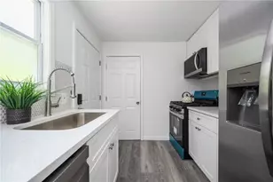 2026 Lisbon Dr SW, Atlanta, GA 30310 - Photo 17