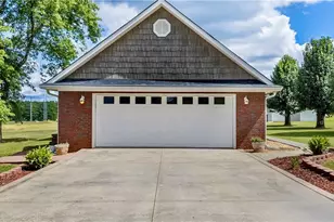 114 Belwood Dr SE, Calhoun, GA 30701 - Photo 3