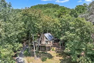 402 Sun Mountain Rd, Chatsworth, GA 30705 - Photo 3