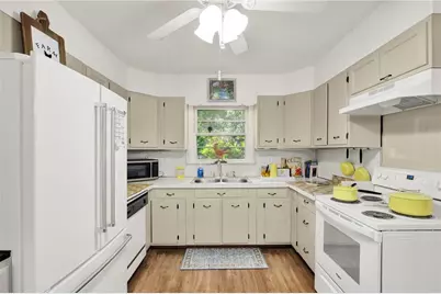 1105 E Derenne Drive, Savannah, GA 31406 - Photo 17