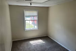 2128 Tiffany Ln, Lithonia, GA 30058 - Photo 15