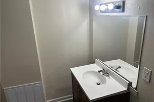 2128 Tiffany Ln, Lithonia, GA 30058 - Photo 17