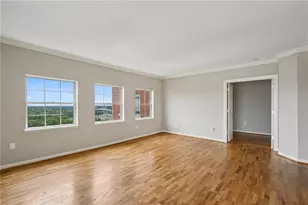 3435 Kingsboro Rd NE, Atlanta, GA 30326 - Photo 13