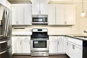 1365 Memorial Dr SE, Atlanta, GA 30317 - Photo 3