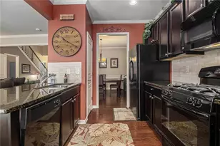 2530 Thackery Ct, Cumming, GA 30041 - Photo 9