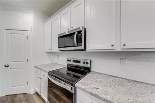 411 Elwyn Barrett Rd, Jefferson, GA 30549 - Photo 11