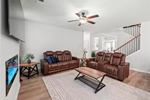 1025 Lakehaven Ln, Loganville, GA 30052 - Photo 7