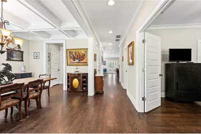 2292 Pembrook Place NE, Atlanta, GA 30324 - Photo 9